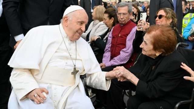 Papa sobre o Dia Mundial das Missões: anunciar Cristo com alegria e simplicidade